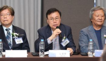 "좋은 번역가 없인 한강 노벨상도 없어…K컬처 뒷받침 할 '번역 인재' 키워야"