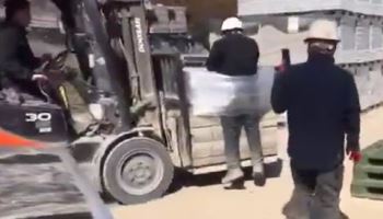 지게차에 이주노동자 묶고 조롱…가해자 법정선 "죄송하다"