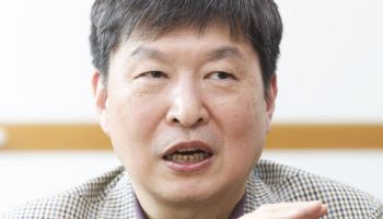 "기존 중복상장 해소 방안 필요…점진적 해소 방안 찾아야"[만났습니다①]