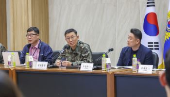AI가 먼저 보고 판단…육군, 유·무인 복합체계로 경계·전투 전면 전환