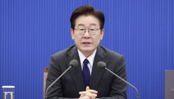 李대통령 "산업현장 AI 대전환 도전하는데…나만 살자하면 안돼"