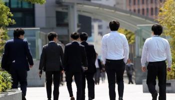 기혼자만 챙겼다가…日 저출생 대책이 한국에 던지는 경고