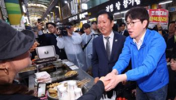 野 “하정우, 8살 여아에게 ‘오빠’ 소리 그렇게 듣고 싶나”