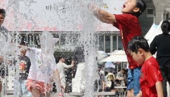 반팔 꺼낸 4월…지난달 기온 역대 세번째로 높았다