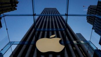 애플, 개방형 AI 플랫폼으로…'iOS27'서 외부모델 빗장 푼다