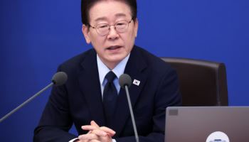 李대통령 “최후의 1원까지 쥐어짜는 금융, 바뀌어야”