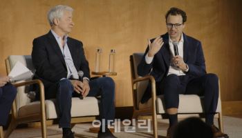 "중국판 미토스 반년 내 등장한다" 앤스로픽 CEO의 경고