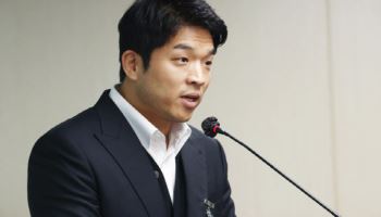 안성재, ‘와인 바꿔치기’ 논란 보름 만에 사과…“소믈리에 배제 조치”