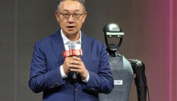 현신균 LG CNS 대표 "로봇이 산업 경쟁력 되는 시대…앞서 열겠다”