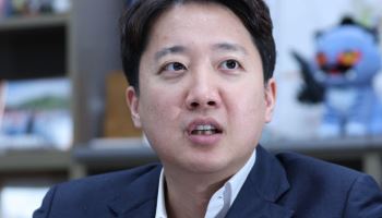 국힘 인재 흡수·여야 동시 견제…‘모두까기’ 개혁신당의 선거 전략