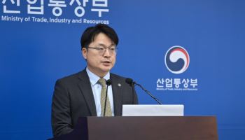 고물가 부담에 석유 최고가격 또 동결…폐지 시점 ‘고심’