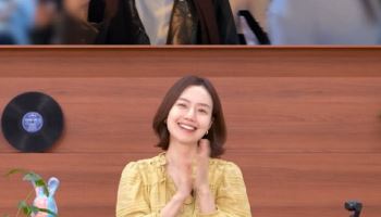 '6월 결혼' 문채원, 개인 유튜브 채널 개설…루머 정면돌파