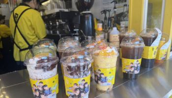 알바생 울리는 夏메뉴의 귀환…돌아온 `컵빙수` 대란 [이 집! 지금, 이 맛]