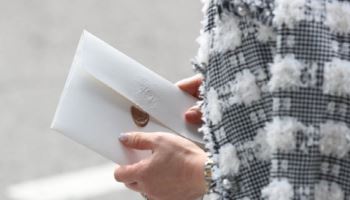 "5만원 내면 욕 먹나요?"…축의금·부의금, 이제 '10만원'이 대세