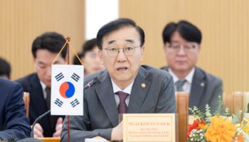 김윤덕 국토장관, 매물잠김 우려에 “국민주권정부는 다르다”