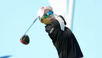 세계랭킹 3위 김효주, 박현경 추격 따돌리고  4년7개월 만의 KLPGA 우승
