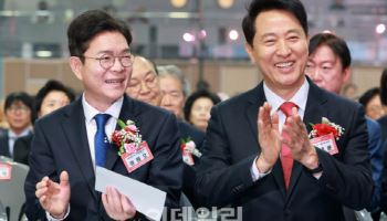 정원오 "AI 서울" 오세훈 "주거 개선"…서울 전역 세몰이 경쟁