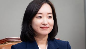 전은수 "아산을 출마, 이재명·강훈식에 주는 표"