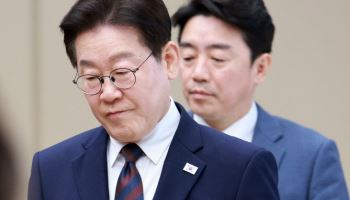 李 ‘약탈적 금융’ 직격에…하나은행도 장기연체채권 매각 검토
