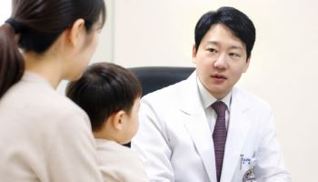  아이 고열과 구토,  감기 아닌 요로 감염도 의심해야