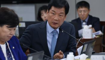 與 박균택 "조국, 檢개혁 말할 자격 있나…曺가족 비리 있는 건 사실"
