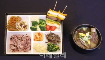 고령친화식품 5.6조로 컸다…식품업계 ‘실버 식단’ 경쟁