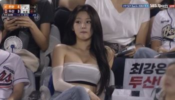 가짜 야구 여신에 늑구까지…한국의 AI '현실 결핍', 왜?
