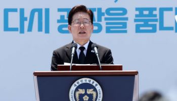 李대통령 “오월 영령들이 오늘의 산 자들 구해…5·18 정신 헌법 수록”[전문]
