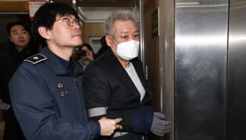 '통일교 청탁' 건진법사 감형된 까닭…法 "김건희 범죄 규명 중요 증언"