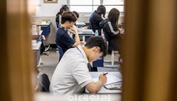 “이번 수능에 끝낸다”…6월 모평 ‘사탐런’ 심화