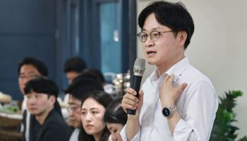 김정관 “韓 잠수함은 실체있어”…캐나다 60조 수주 자신감