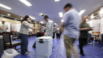 지방선거 사전투표율 오전 10시 2.71%…직전 지선 대비 0.15%p↑