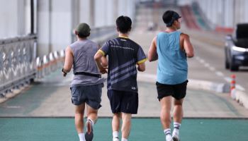 탄산음료도 기능성 '경쟁'…무설탕 넘어 식이섬유까지