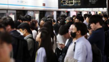 "서울지하철 적자인데…전기료 감면 소외"