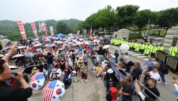 경찰, 선관위 '투표용지 부족' 8일 고발인 조사…본격 수사 착수(종합)