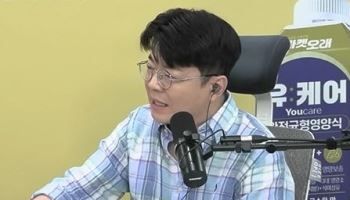 최욱 "전두환식 탱크로 밀어야돼"…이준석 "李대통령, 퇴출 선동해야"