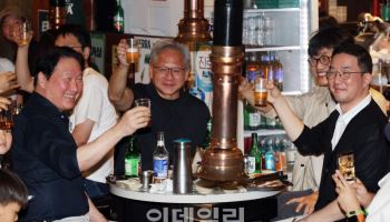 종횡무진 AI 황제…젠슨황이 구상한 피지컬 AI 영토 확장은