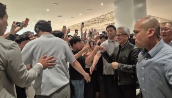 젠슨 황 입에서 처음 나온 '새만금 AI 밸리'…"현대와 동맹 확대"[일문일답]