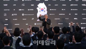 젠슨 황 방한에 로보틱스株 들썩…"중장기 모멘텀 확보"
