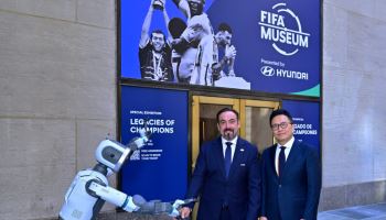 현대차, 뉴욕 FIFA 뮤지엄 개관…아틀라스·스팟이 축구팬 맞는다