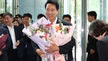 '여론조사비 대납' 오세훈 재판 오늘 재개…이르면 12월 결론