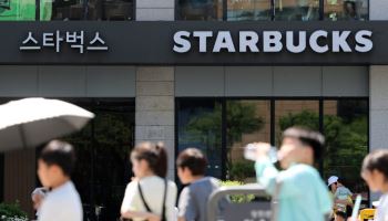 '탈벅' 고객 돌아오나…스타벅스 결제액 3주 만에 반등