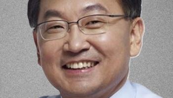 Former Deputy PM Il-ho Yoo "Navigating through the Fog... the Only Way Forward Is Through wi...