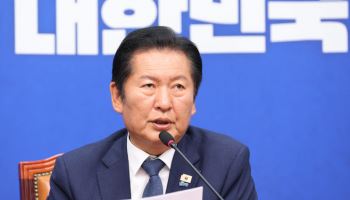 '환송패싱' 정청래, 강공모드 전환…친청·친명 전면전 시작되나