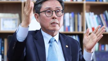'경제통' 안도걸 "정부, 곳간지기 아닌 CEO…'돈 버는 재정' 투입해야"