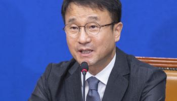 與한병도 "후반기 법사위원장은 민주당…野 경제상임위 회수 검토"