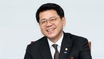 혁신당 새 원내대표에 김준형…"권력투쟁 맥락의 합당은 거부"