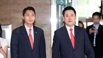 “최악의 우리 당 모습”·“나가서 하라”…국힘, 의총 시작부터 ‘격돌’