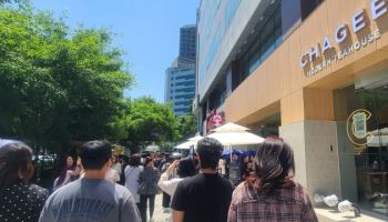 시청역 명당 꿰찬 中 '차지'…커피공룡 '루이싱'도 온다