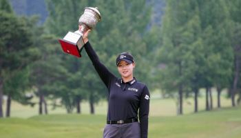 '한국여자오픈 제패' 김민솔 "LPGA·올림픽 조급함 없다…국내서 더 단단해질 것"